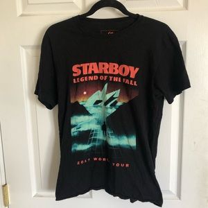 Official XO / The Weeknd 2017 tour tee 🥀🌟